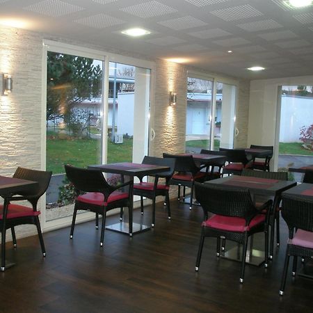 Charme Hotel, Montbeliard Sud Eksteriør billede