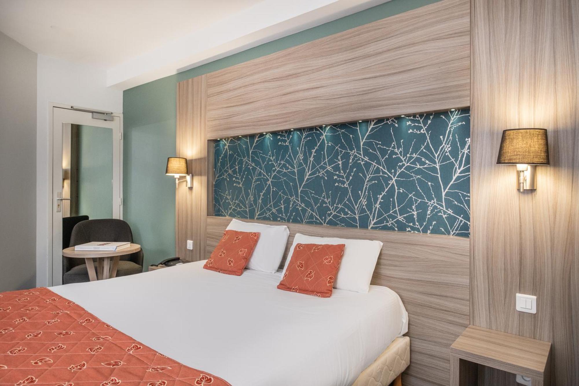 Charme Hotel, Montbeliard Sud Eksteriør billede