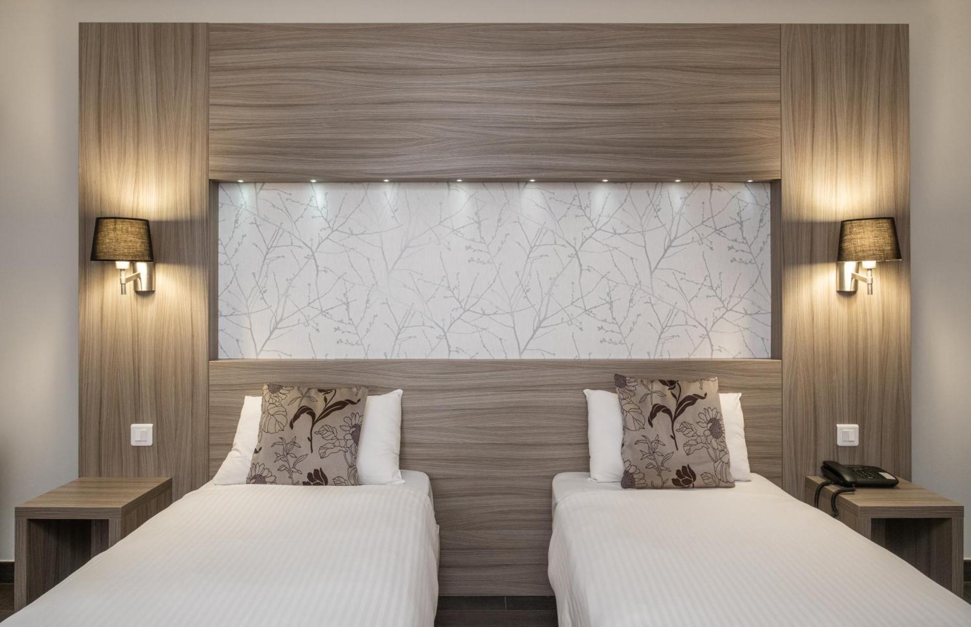 Charme Hotel, Montbeliard Sud Eksteriør billede