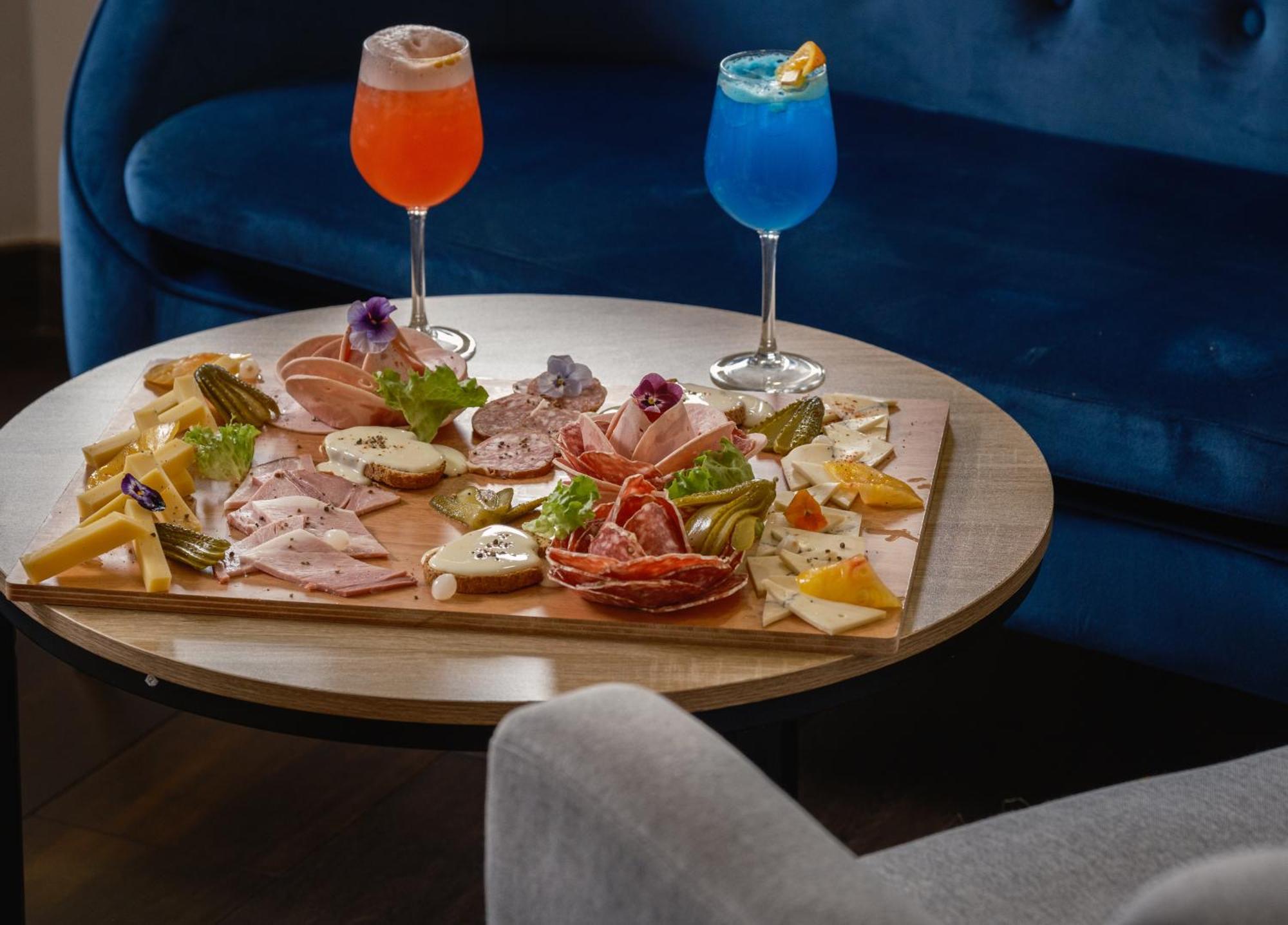 Charme Hotel, Montbeliard Sud Eksteriør billede