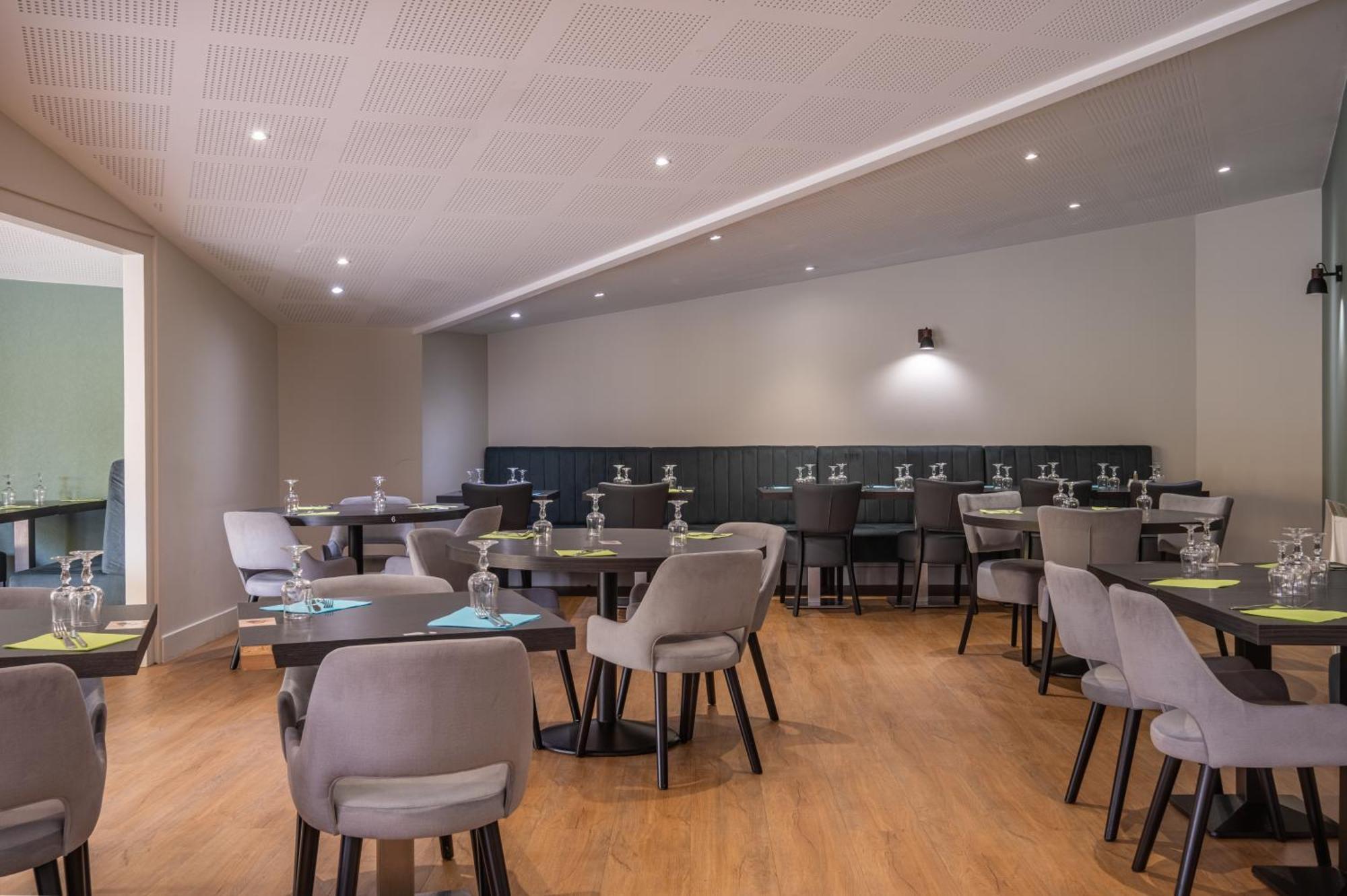 Charme Hotel, Montbeliard Sud Eksteriør billede