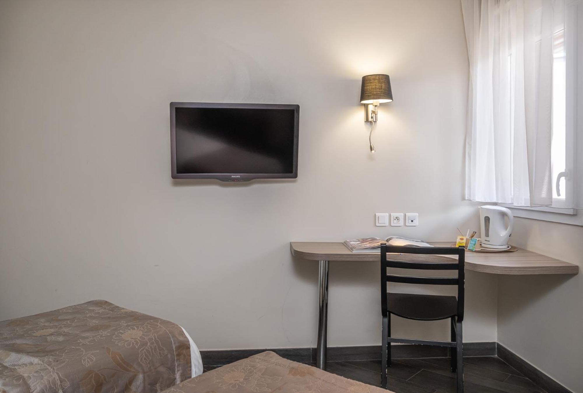 Charme Hotel, Montbeliard Sud Eksteriør billede